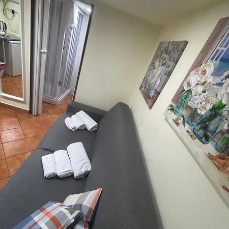 Apartamento Centro Storico Casa Mari' Nápoles Exterior foto