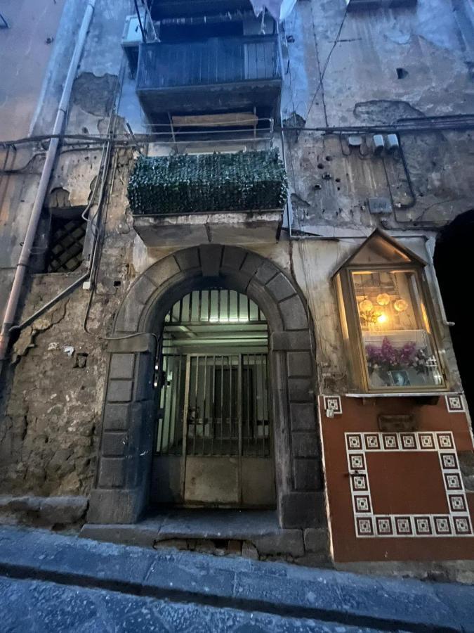 Apartamento Centro Storico Casa Mari' Nápoles Exterior foto